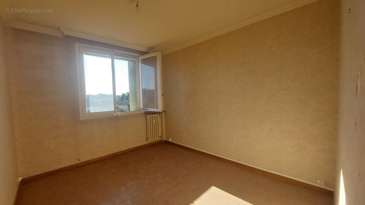 Appartement à vendre 4 pièces AVIGNON (84) - photo 5