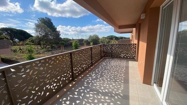 Appartement à FREJUS