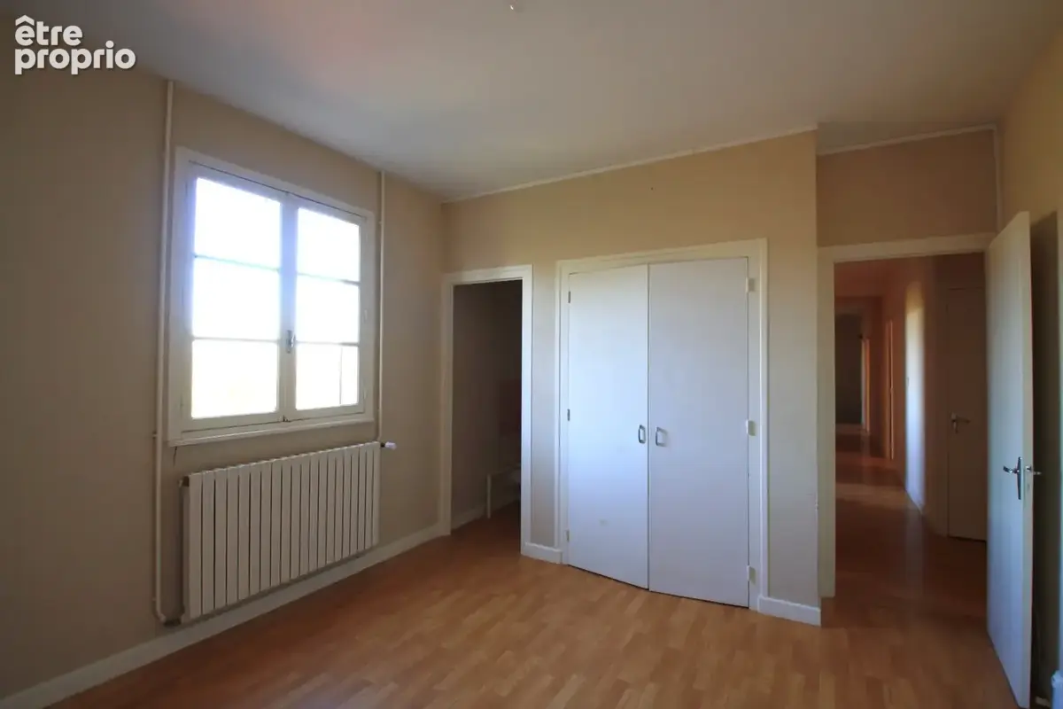 Maison 241 m² 6 chambres, à proximité directe des commodités - photo 6