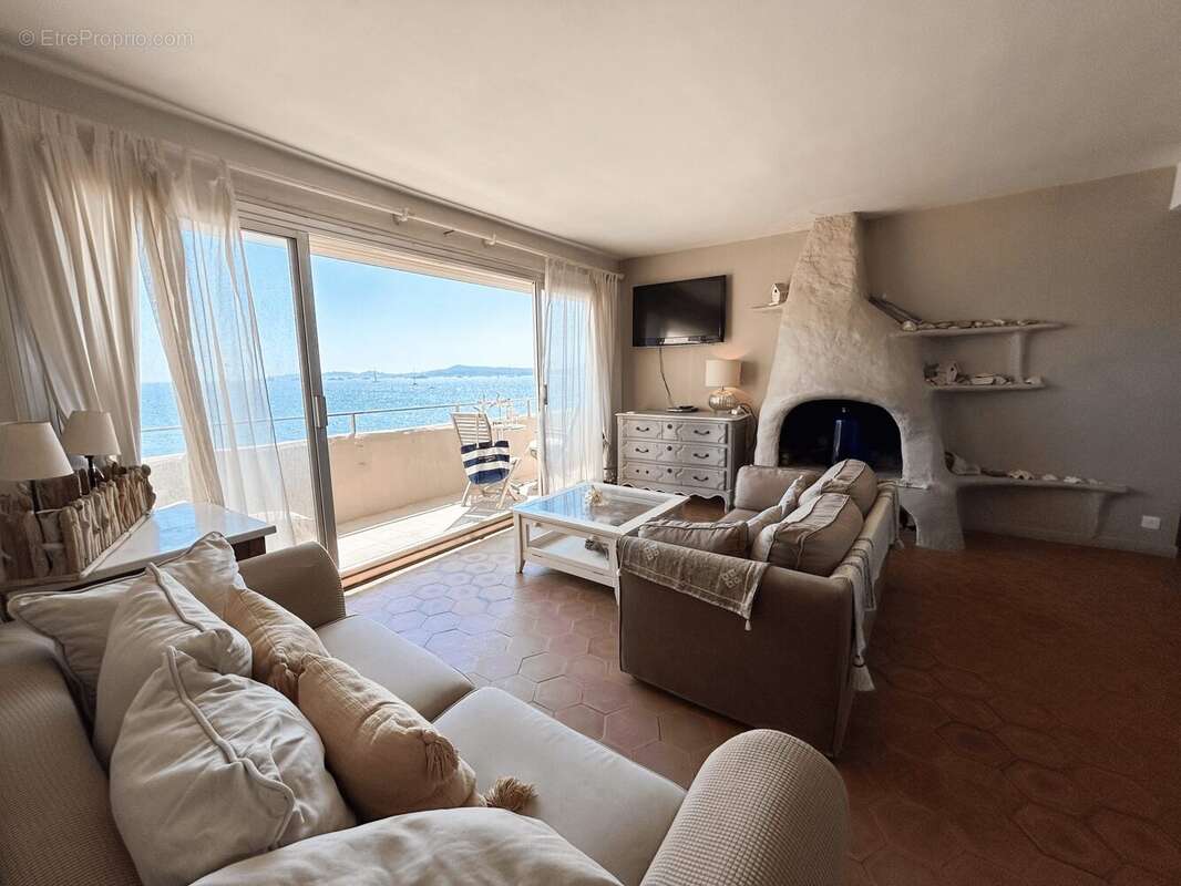 Appartement à GRIMAUD