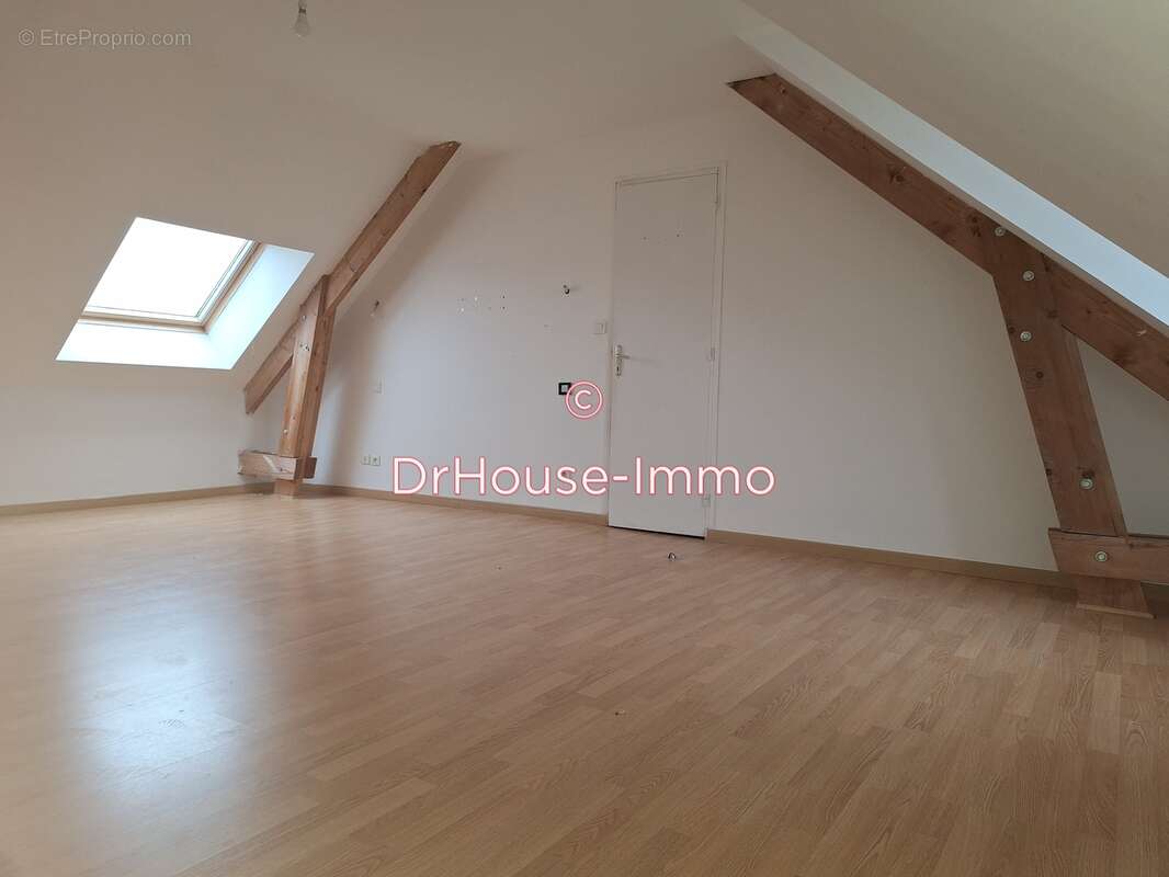 Maison à COURCEBOEUFS