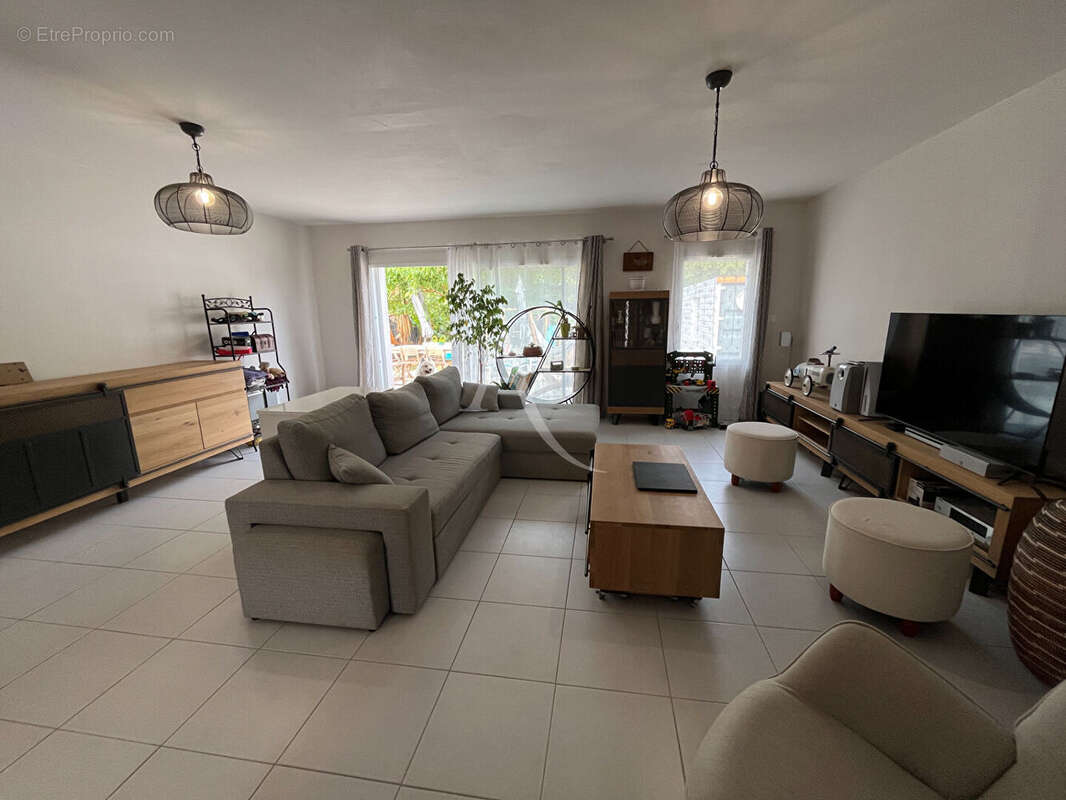 Maison  3 chambres - 2018 - LANDERONDE - photo 5