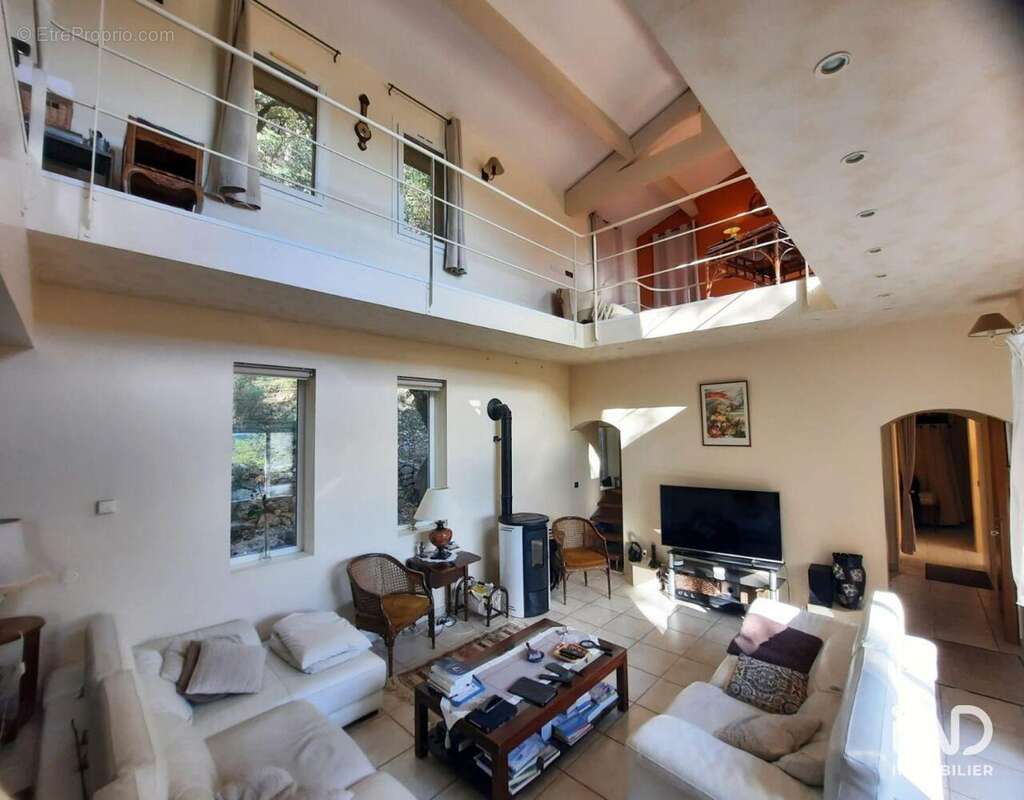 Photo 2 - Maison à VAILHAUQUES