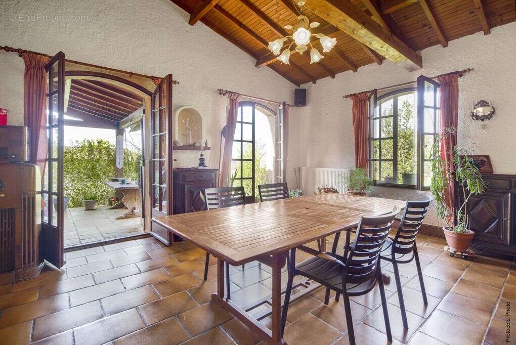 Maison à PECHBONNIEU