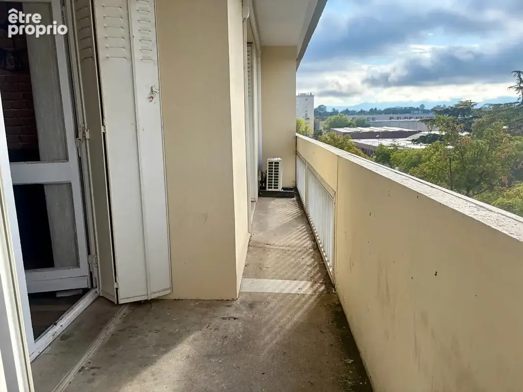 Appartement entièrement rénové T4 de 71 m2 avec balcon et cave - photo 16