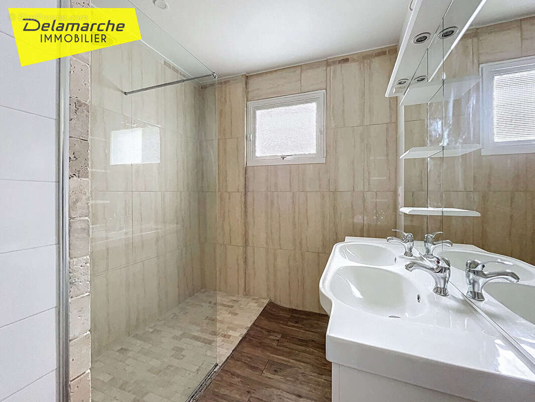 Commerce à AVRANCHES