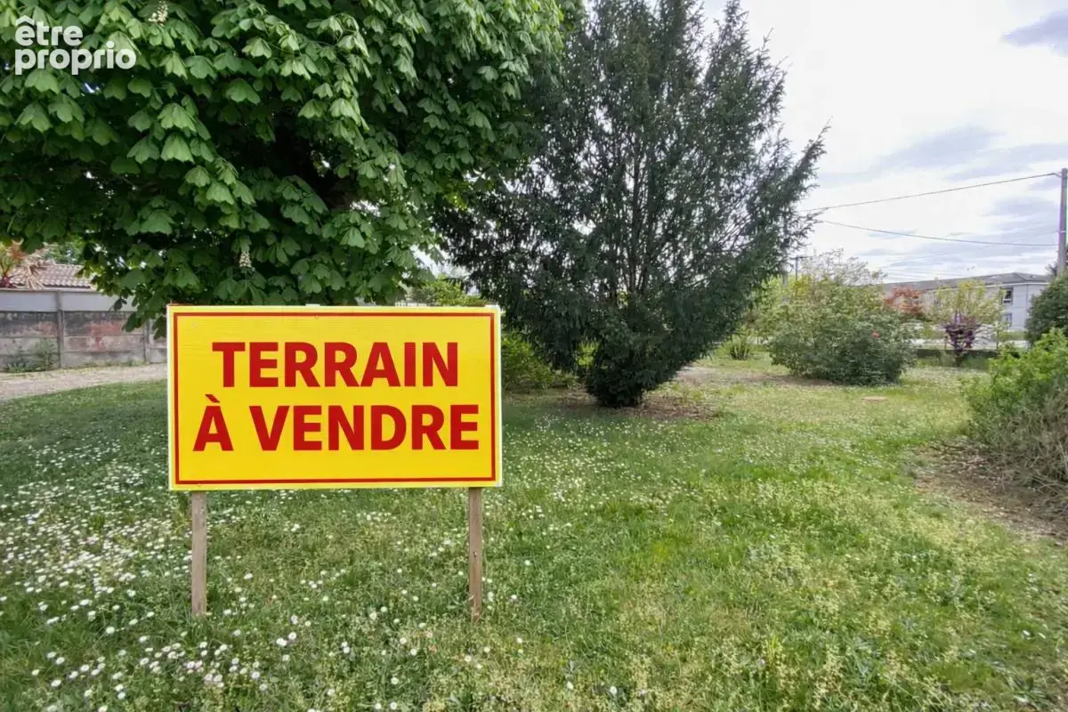 Terrain à SAINT-MEDARD-EN-JALLES