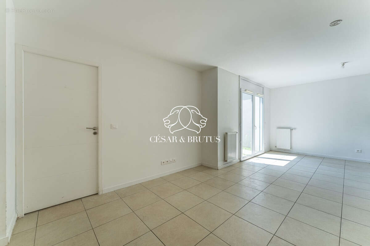 Appartement 78 m² à Villeurbanne  - photo 6