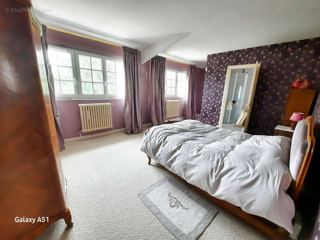 Maison à QUINCY-VOISINS