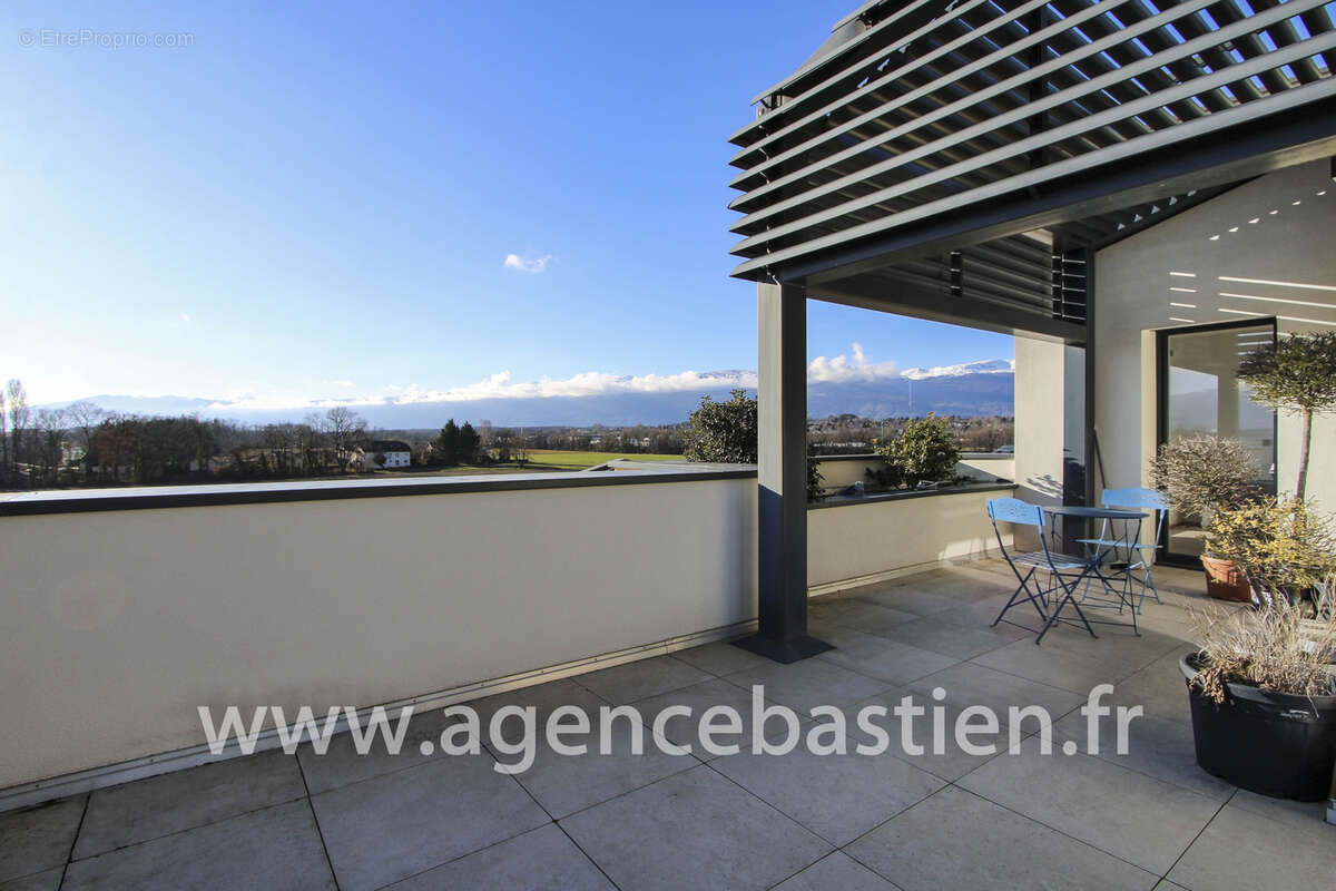 Appartement à FERNEY-VOLTAIRE