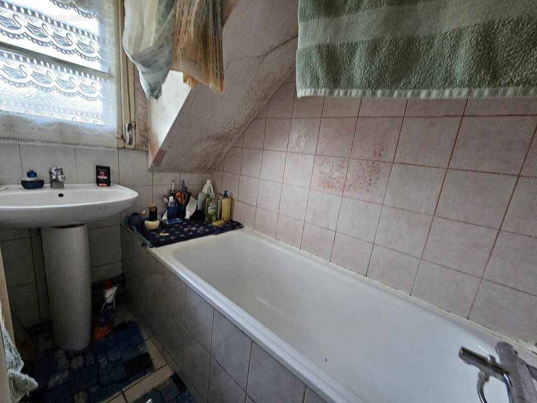 Maison à HANGEST-SUR-SOMME