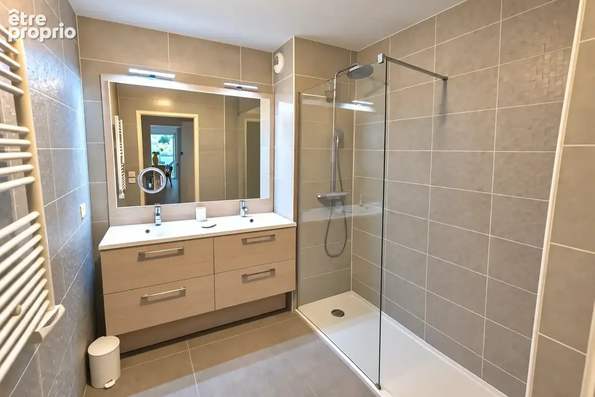 - Coup de Coeur - Magnifique appartement 3 pièces avec Piscine - Cannet Mairie - photo 7
