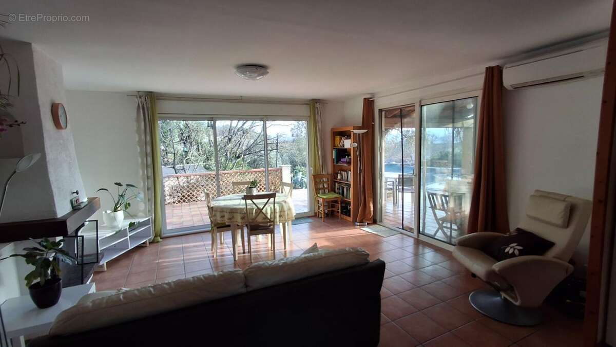 Seillons source d'argens villa t5 sur 1416 m² de terrain - photo 12