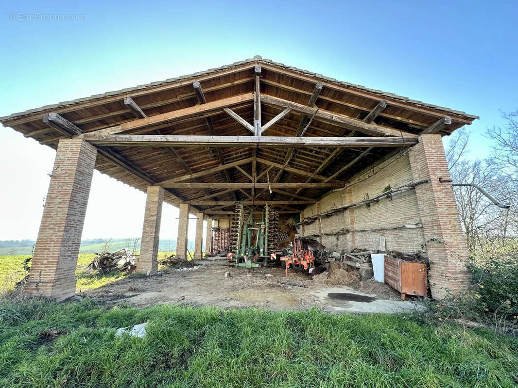 Maison à BELLEGARDE-SAINTE-MARIE