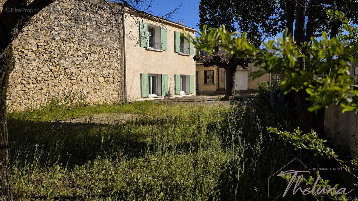 Maison à JONQUIERES-SAINT-VINCENT