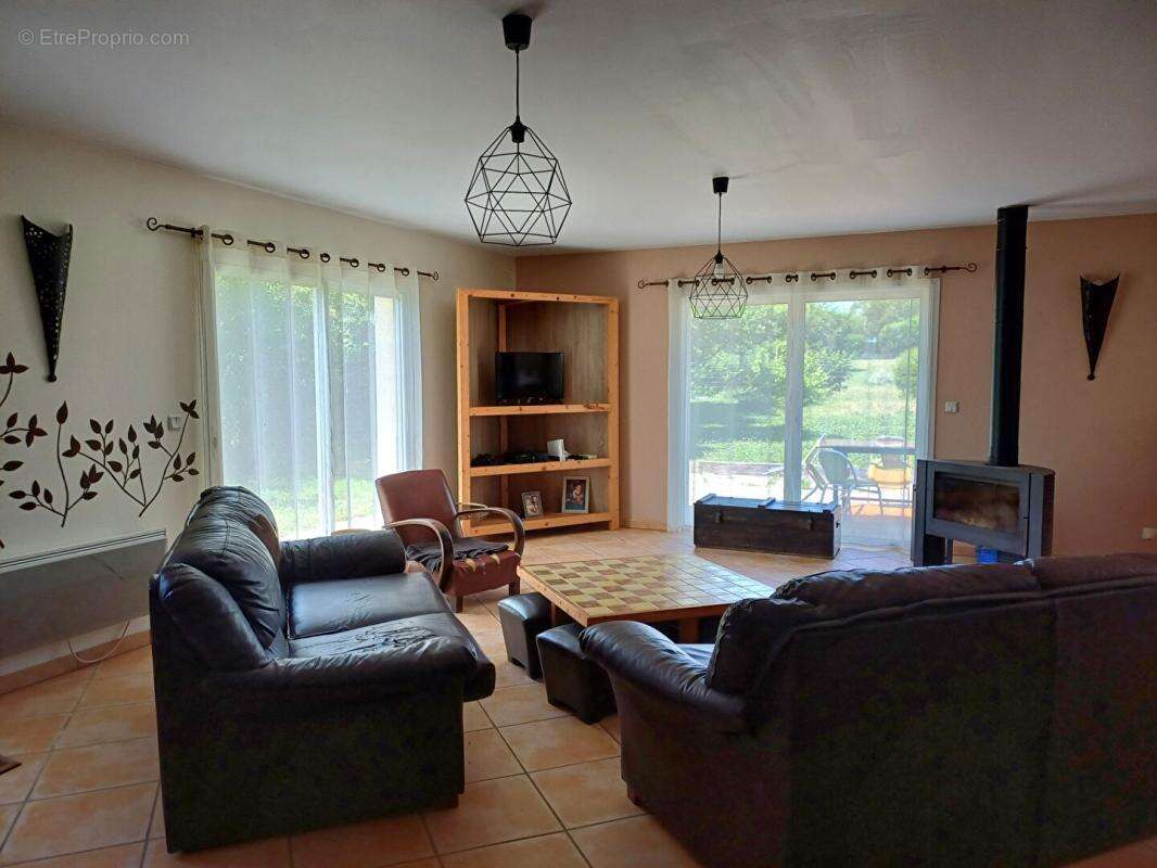 Sansais - Plain-pied 134 m2 et son jardin - photo 4