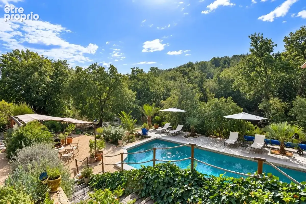 Tourrettes – Villa 220 m² avec piscine, studio indépendant et terrain de 5 840 m² - photo 25