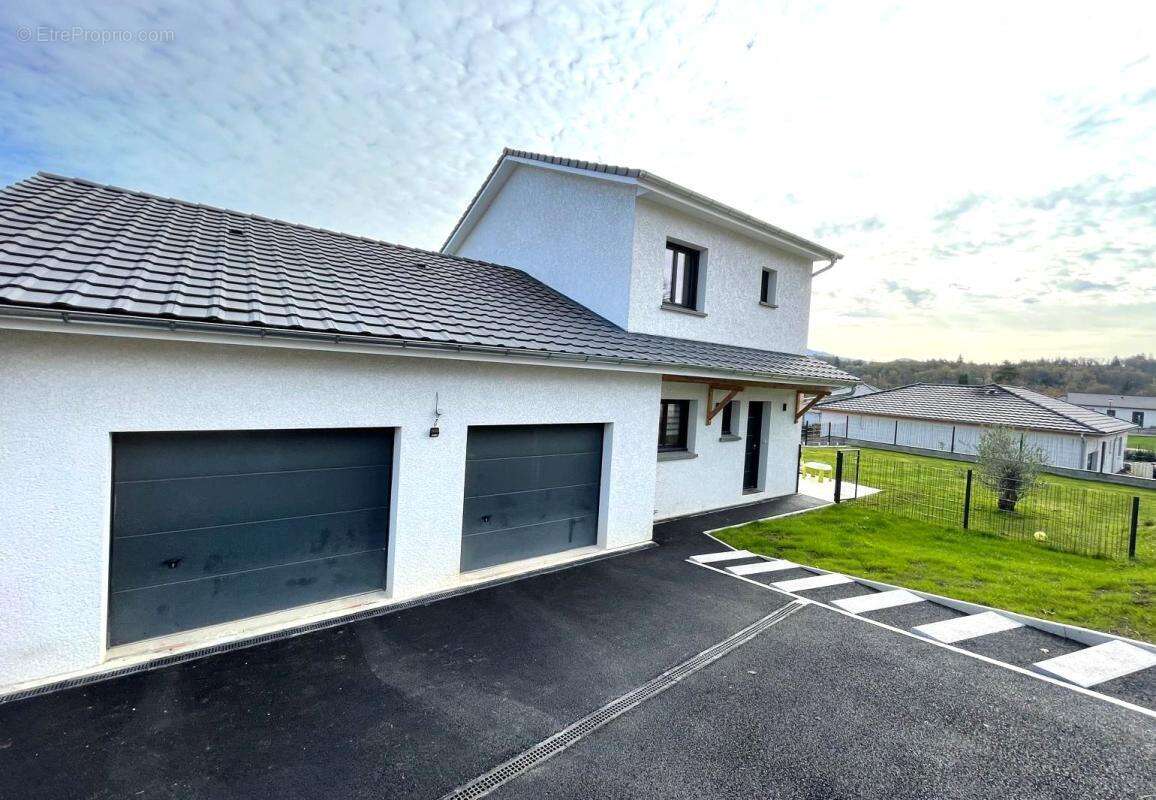 Maison à DORTAN