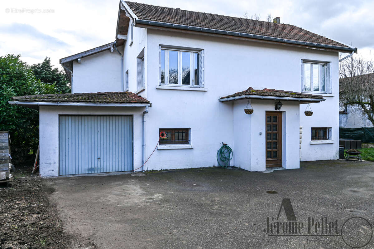 Maison à COMMUNAY