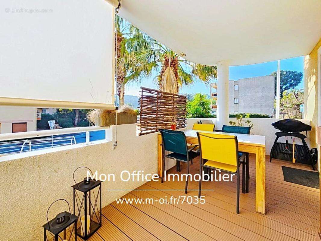 Référence : 7035-les - appartement t4 rénové proche centre à cavalaire sur mer - photo 8