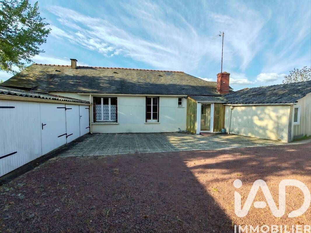 Photo 1 - Maison à CERNUSSON