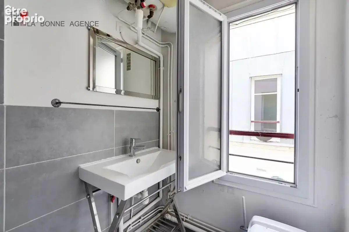 A VENDRE - Paris 16 - Studio 17,23 M² - 6ème étage - photo 12