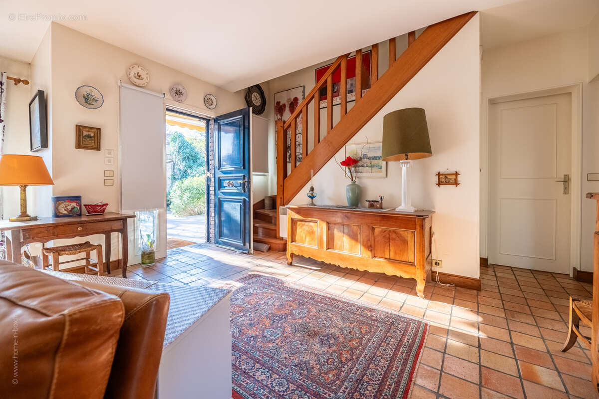 Maison à SAINT-MAUR-DES-FOSSES