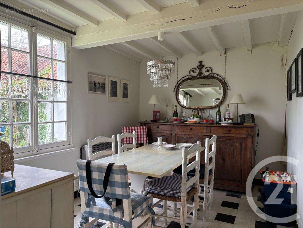 Maison à LEPINE