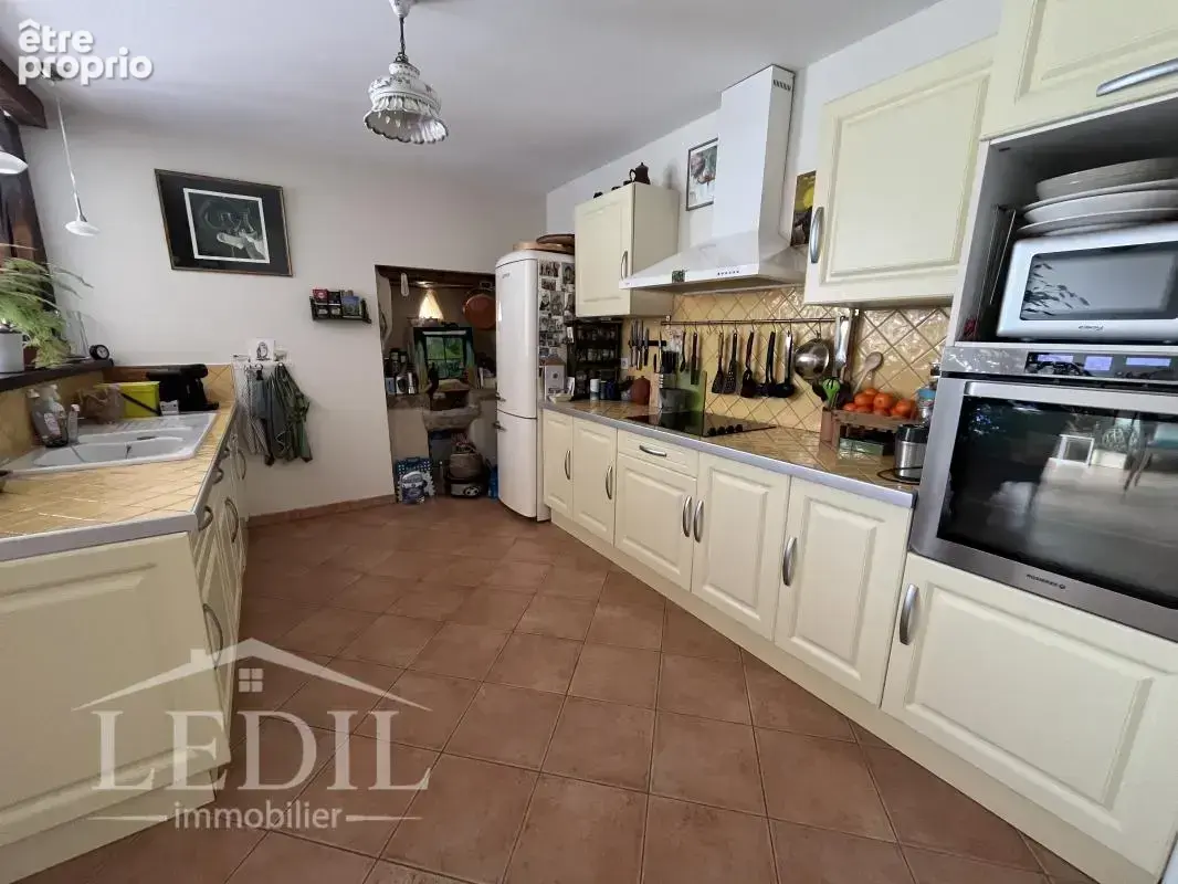 Maison vue Pyrénées avec 5 hectares de terrain - photo 8