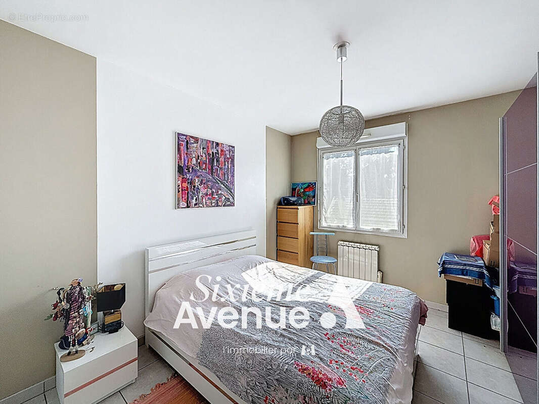 Appartement à DECINES-CHARPIEU