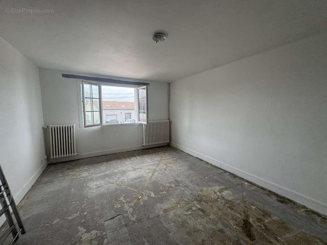 Appartement à HOUDAN