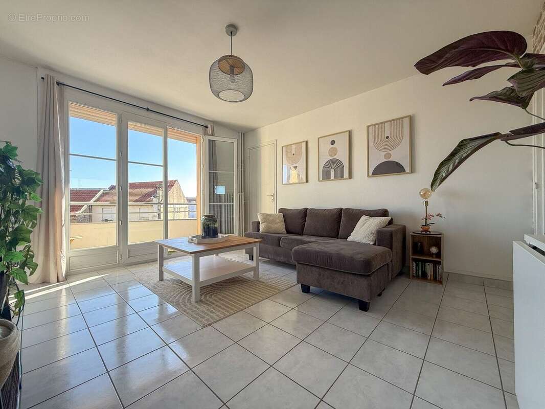 Appartement à MONTLHERY