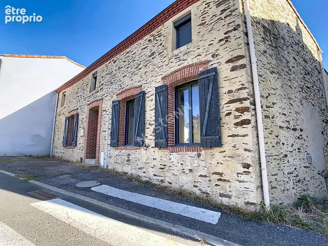 Maison idéalement située au coeur du bourg de La Regrippière à moins de 10min de VALLET et de l'axe NANTES-CHOLET - photo 19