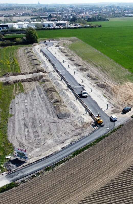 Terrain à SAINS-EN-GOHELLE