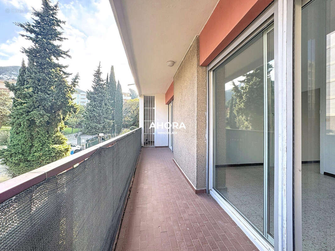 Appartement à MARSEILLE-10E