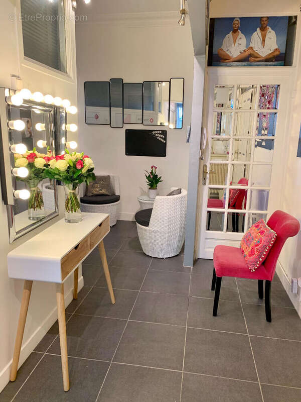 Commerce à ENGHIEN-LES-BAINS