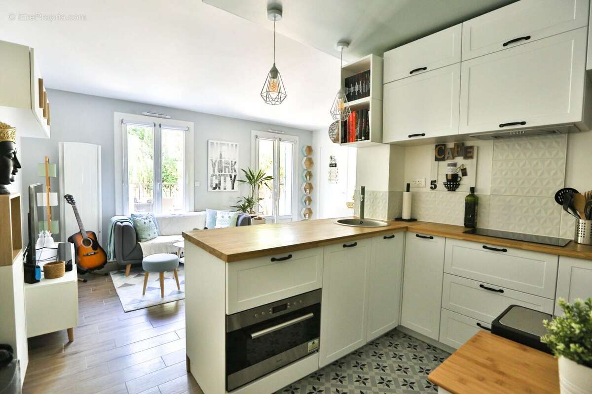 Appartement à BAILLY-ROMAINVILLIERS