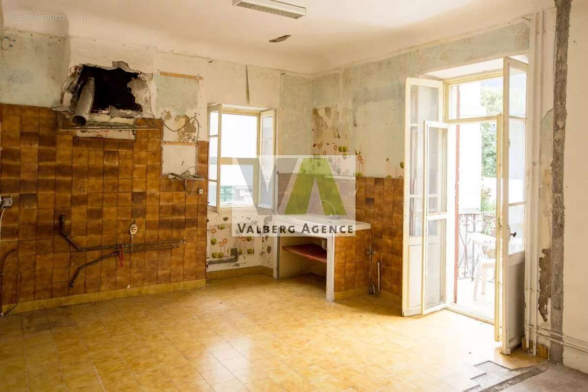 Maison à Villeneuve d' Entraunes - photo 10