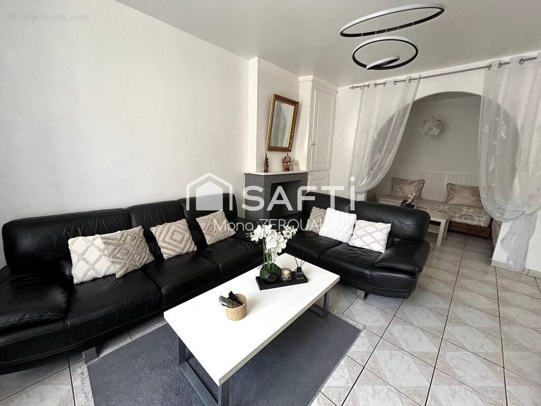 Photo 1 - Maison à PONT-EVEQUE