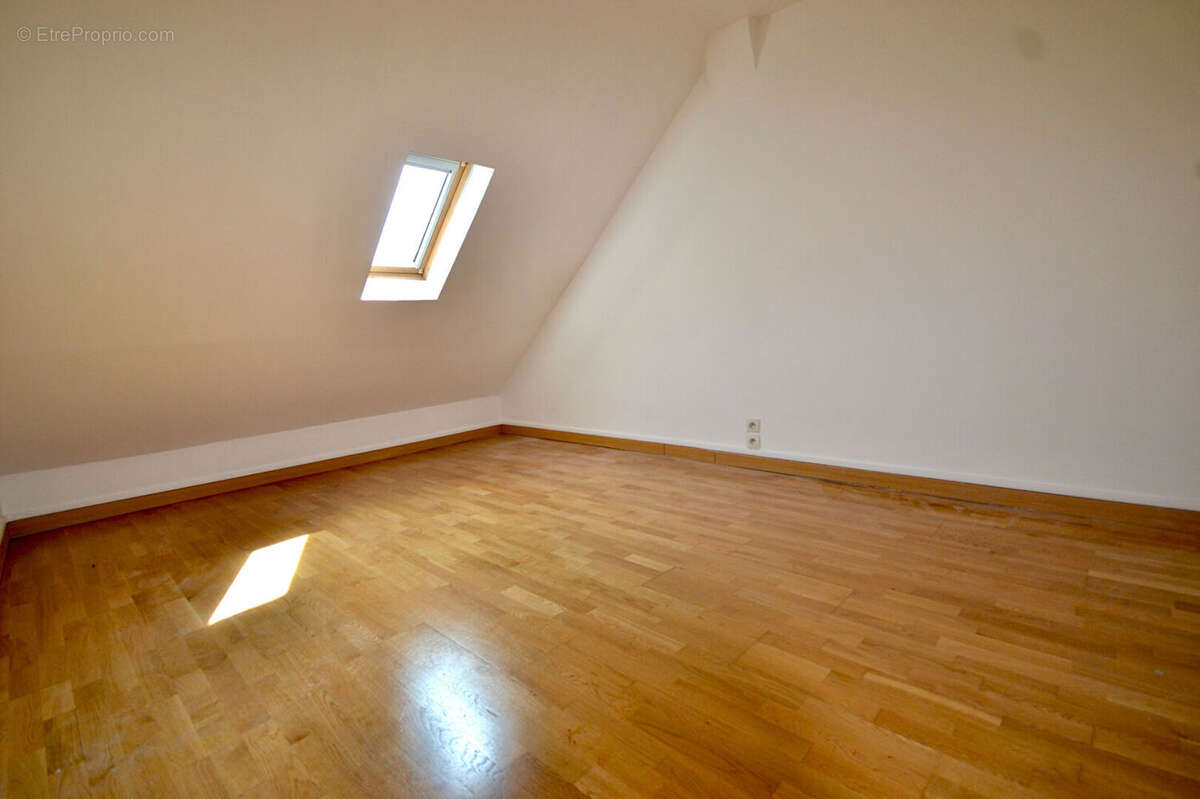 Appartement à PARIS-10E