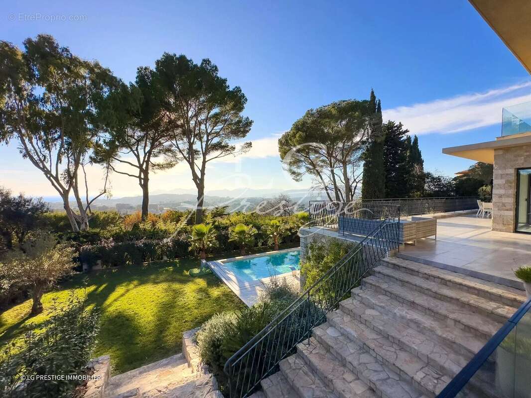 Maison à MOUGINS