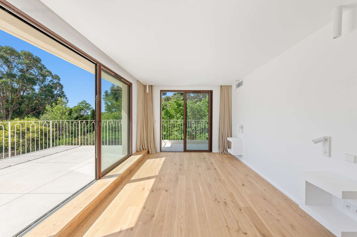 Maison à LA CROIX-VALMER