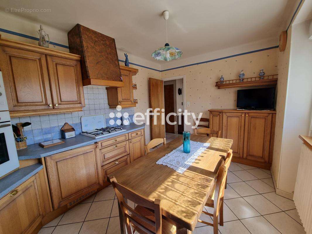 Maison 84 m² à Saint-Alban-Sur-Limagnole  - photo 12