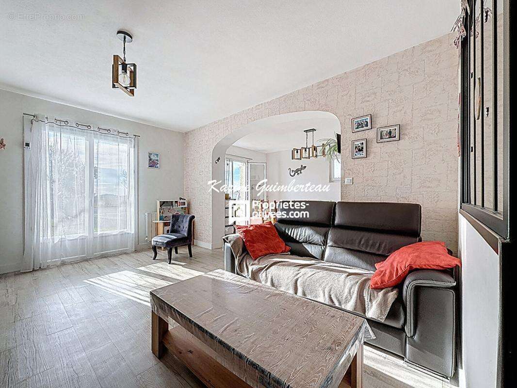 Maison à LALANDE-DE-POMEROL