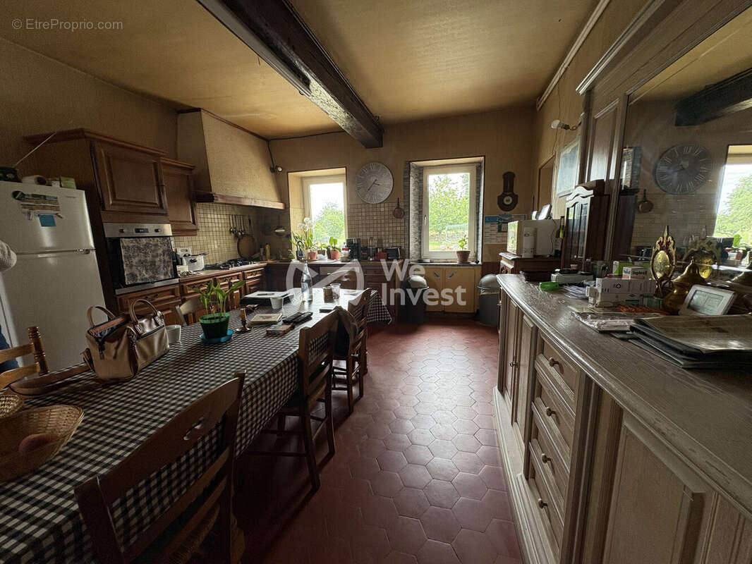 Maison 150 m² à Bouchy-Saint-Genest  - photo 9