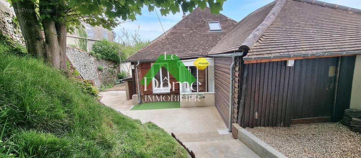 Maison à MERU