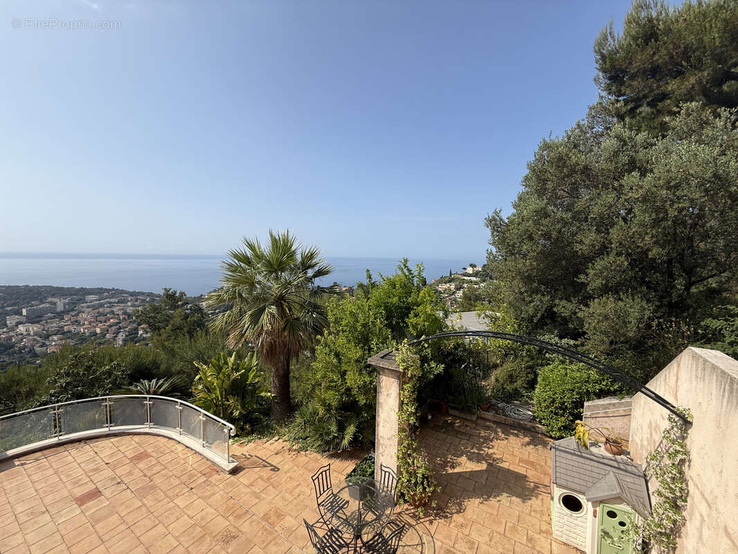 Maison à ROQUEBRUNE-CAP-MARTIN
