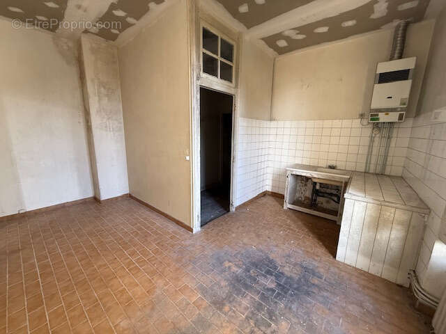 Maison à MONTGUYON