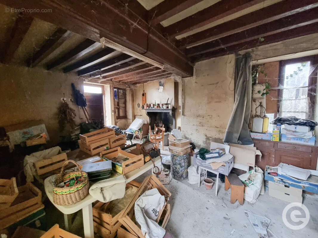 Maison à DOMECY-SUR-LE-VAULT