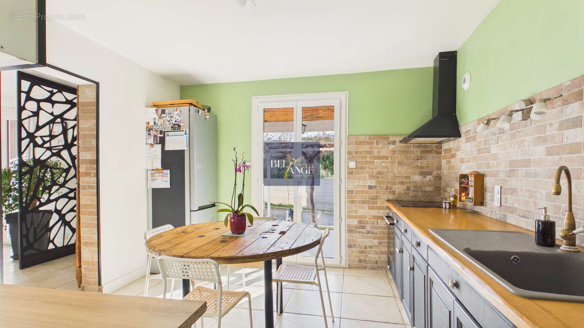 Maison à VALLON-PONT-D'ARC